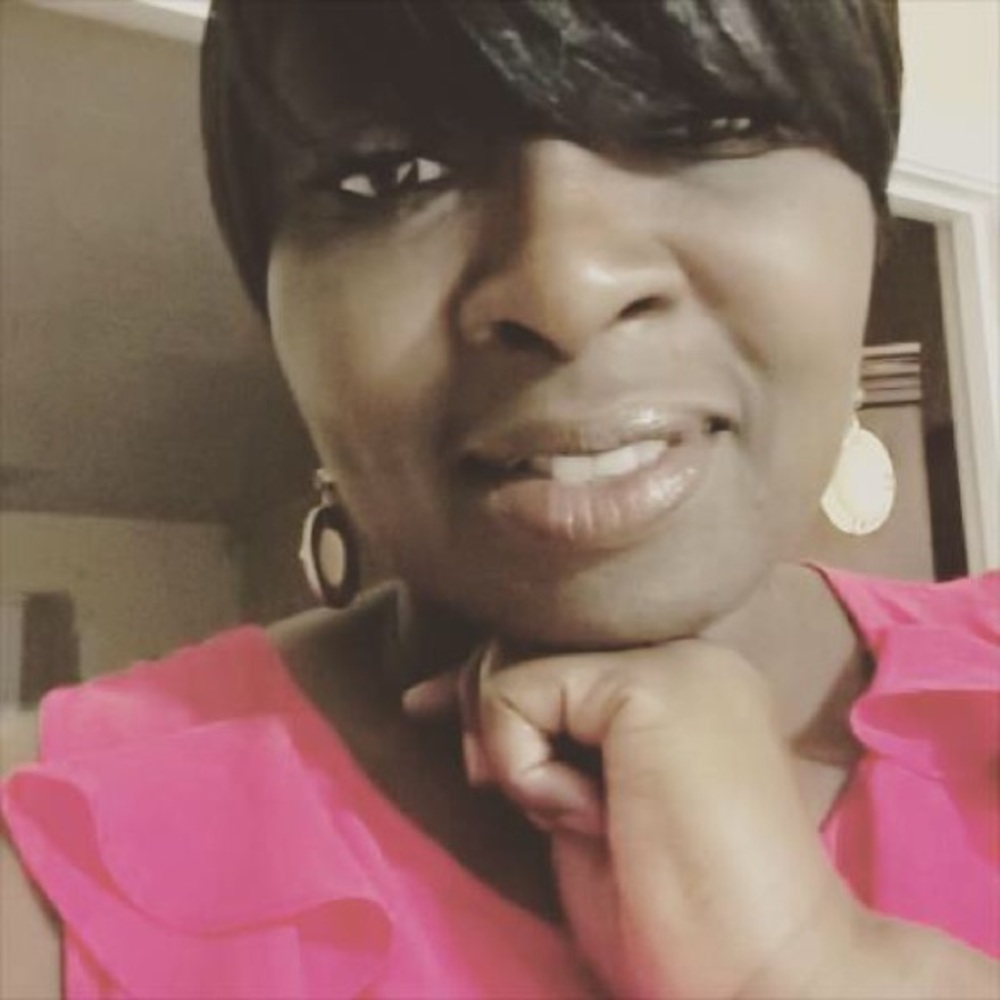 Meet your Posher, Angela